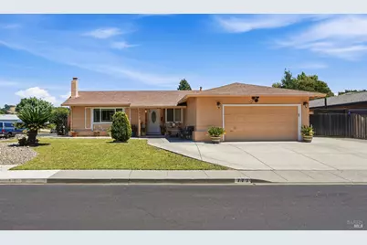 773 Blue Ridge Lane, Vacaville, CA 95688 - Photo 2