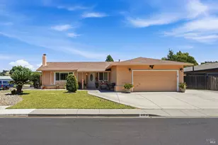 773 Blue Ridge Ln, Vacaville, CA 95688 - Photo 2