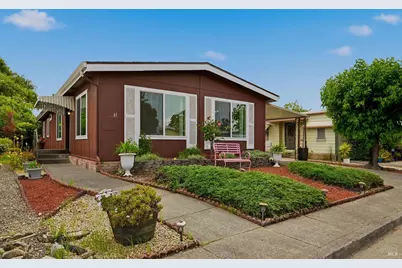 61 Westgate Circle, Santa Rosa, CA 95401 - Photo 2