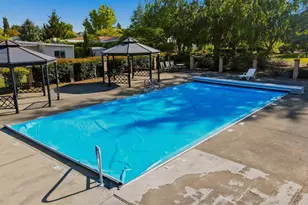 61 Westgate Cir, Santa Rosa, CA 95401 - Photo 32