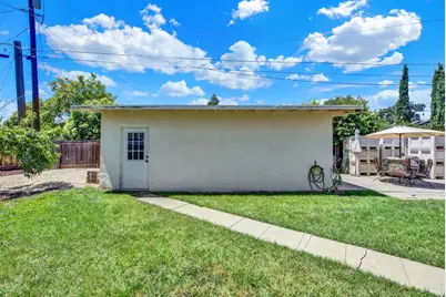 390 S 3rd Street, Dixon, CA 95620 - Photo 76