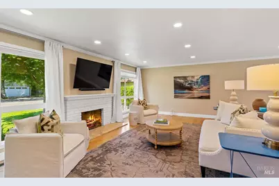 469 Pythian Road, Santa Rosa, CA 95409 - Photo 8