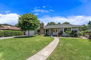 469 Pythian Rd, Santa Rosa, CA 95409 - Photo 2