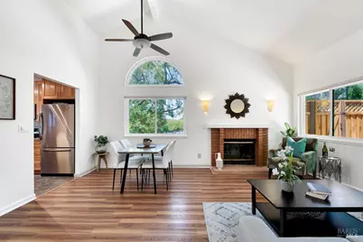 98 Village Circle, San Rafael, CA 94903 - Photo 12