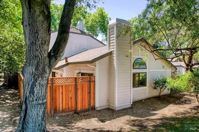 98 Village Circle, San Rafael, CA 94903 - Photo 22