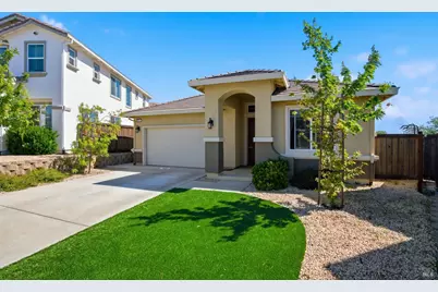 556 Yarrow Court, Fairfield, CA 94534 - Photo 1