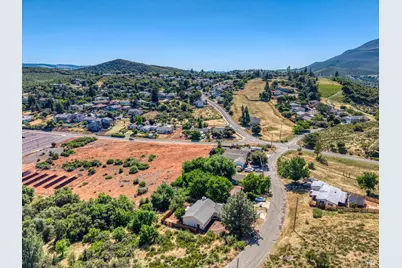 10565 Sunset Ridge Drive, Kelseyville, CA 95451 - Photo 16