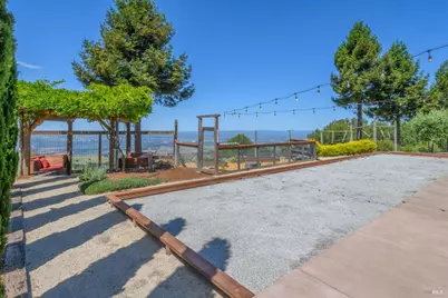 6649 Round Oak Road, Penngrove, CA 94951 - Photo 28