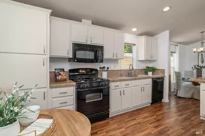 25 Oceano Place, Novato, CA 94949 - Photo 14