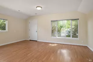 1135 4th St, Novato, CA 94945 - Photo 32