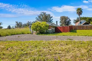 635 Goodwin Ave, Penngrove, CA 94951 - Photo 32