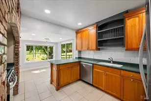 635 Goodwin Ave, Penngrove, CA 94951 - Photo 12