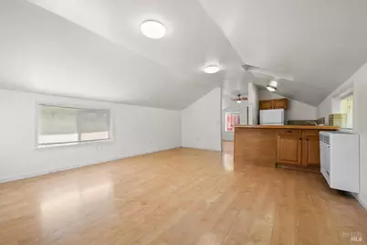 635 Goodwin Avenue, Penngrove, CA 94951 - Photo 36