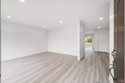 148 Obrien Circle, Vallejo, CA 94589 - Photo 6