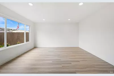 148 Obrien Circle, Vallejo, CA 94589 - Photo 8