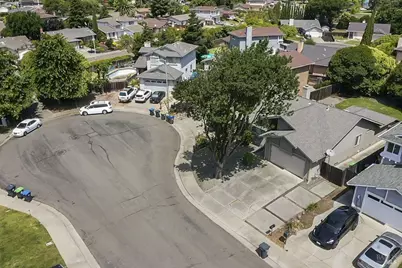 686 Vintage Court, Fairfield, CA 94534 - Photo 2