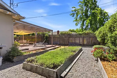131 Grande Vista, Novato, CA 94947 - Photo 34