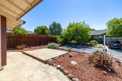 1029 Ely Boulevard, Petaluma, CA 94954 - Photo 2
