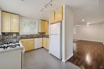 711 San Anselmo Avenue, San Anselmo, CA 94960 - Photo 8