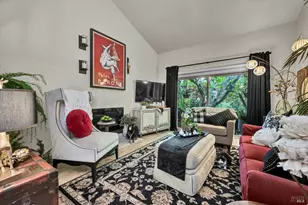 264 Los Alamos Rd, Santa Rosa, CA 95409 - Photo 2