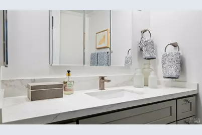 6860 Oak Leaf Drive, Santa Rosa, CA 95409 - Photo 22