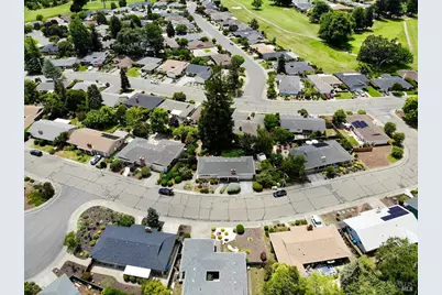 6860 Oak Leaf Drive, Santa Rosa, CA 95409 - Photo 4