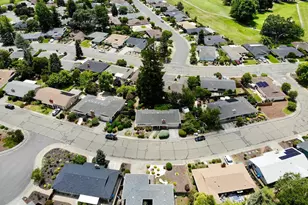 6860 Oak Leaf Dr, Santa Rosa, CA 95409 - Photo 4