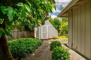 6860 Oak Leaf Dr, Santa Rosa, CA 95409 - Photo 30