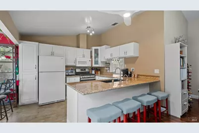 514 Blue Wing Drive, Suisun City, CA 94585 - Photo 16