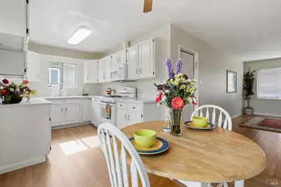 124 Ifland Way, Vallejo, CA 94589 - Photo 14