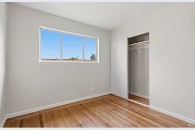 124 Ifland Way, Vallejo, CA 94589 - Photo 10