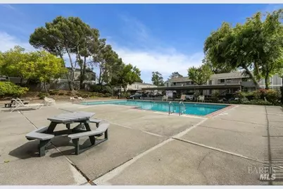 900 Southampton Road #129, Benicia, CA 94510 - Photo 32