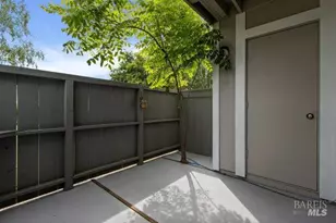 900 Southampton Rd, Benicia, CA 94510 - Photo 10