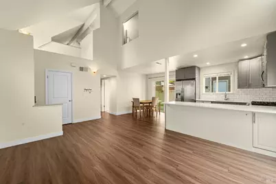 2706 Lakeview Drive, Santa Rosa, CA 95405 - Photo 10