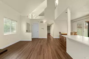 2706 Lakeview Dr, Santa Rosa, CA 95405 - Photo 12