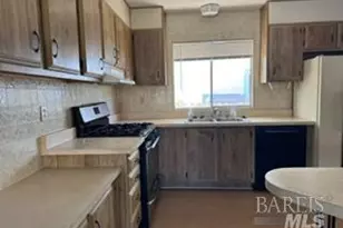 8117 Circle Dr St, Windsor, CA 95492 - Photo 4