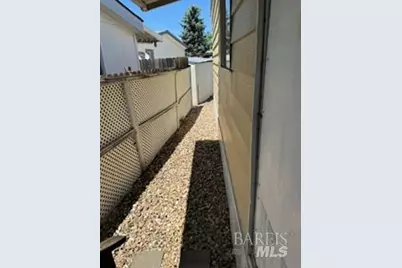 8117 Circle Dr Street, Windsor, CA 95492 - Photo 22