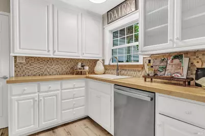 270 W K Street, Benicia, CA 94510 - Photo 12