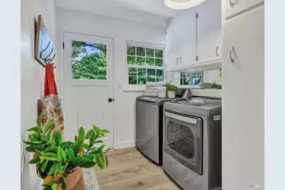 270 W K Street, Benicia, CA 94510 - Photo 20