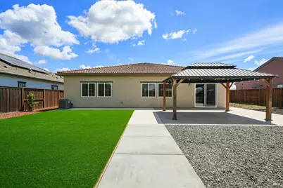 670 Wisteria Lane, Dixon, CA 95620 - Photo 34