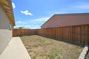 670 Wisteria Ln, Dixon, CA 95620 - Photo 26