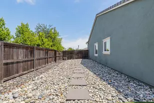 670 Bluebird Dr, Dixon, CA 95620 - Photo 24