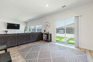 670 Bluebird Dr, Dixon, CA 95620 - Photo 8