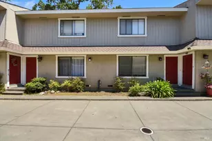 1052 7th St, Novato, CA 94945 - Photo 2