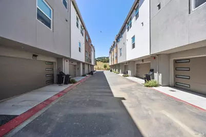 557 Valley Oaks Circle, Novato, CA 94945 - Photo 42