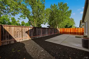 1045 Camellia Ln, Suisun City, CA 94585 - Photo 26