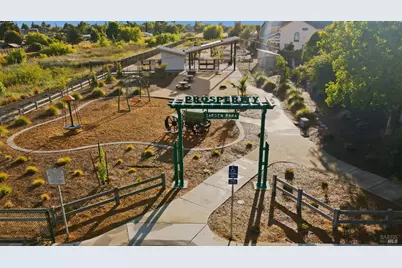 1045 Camellia Lane, Suisun City, CA 94585 - Photo 36
