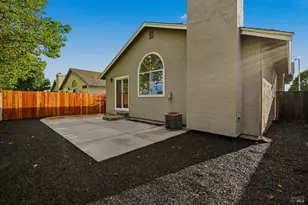 1045 Camellia Ln, Suisun City, CA 94585 - Photo 26