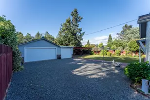 332 Washington Ave, Ukiah, CA 95482 - Photo 26