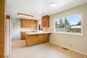 717 Glenhill Ct, Novato, CA 94947 - Photo 8